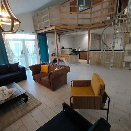 Holiday home L'escale Bleue Charme Au Marais Poitevin *